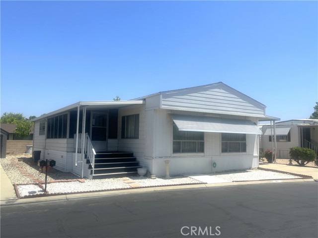 9391 California Ave #34, Riverside, CA 92503