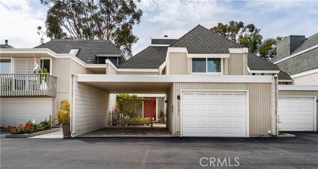 16391 Forest Hills Ln, Huntington Beach, CA 92649