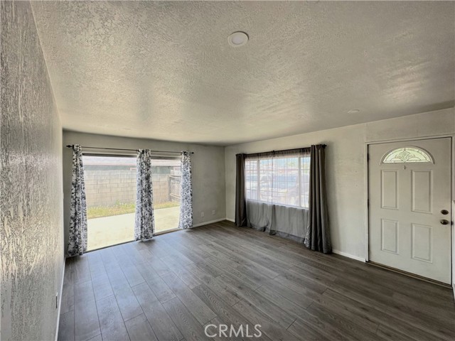 Image 3 of 42 For 820 Kenmore Street