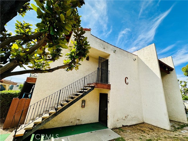 23641 Golden Springs Drive, Diamond Bar CA: https://media.crmls.org/medias/1a2d3d8d-6254-4996-ac06-f59a1f987b63.jpg