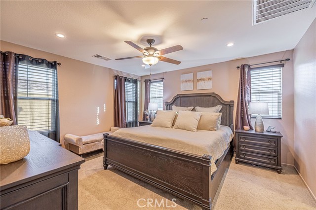 2534 Mapleleaf Terrace, Palmdale CA: https://media.crmls.org/medias/1a2eb8a7-5002-48f0-919d-11917d22842d.jpg