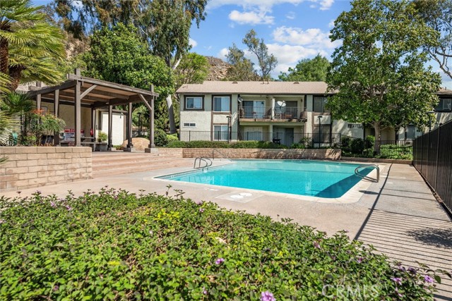 Image 27 of 37 For 4682 Maxwell Court