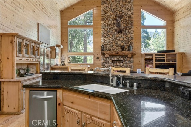 Detail Gallery Image 29 of 71 For 10820 Bonita Way, Wofford Heights,  CA 93285 - 4 Beds | 3 Baths