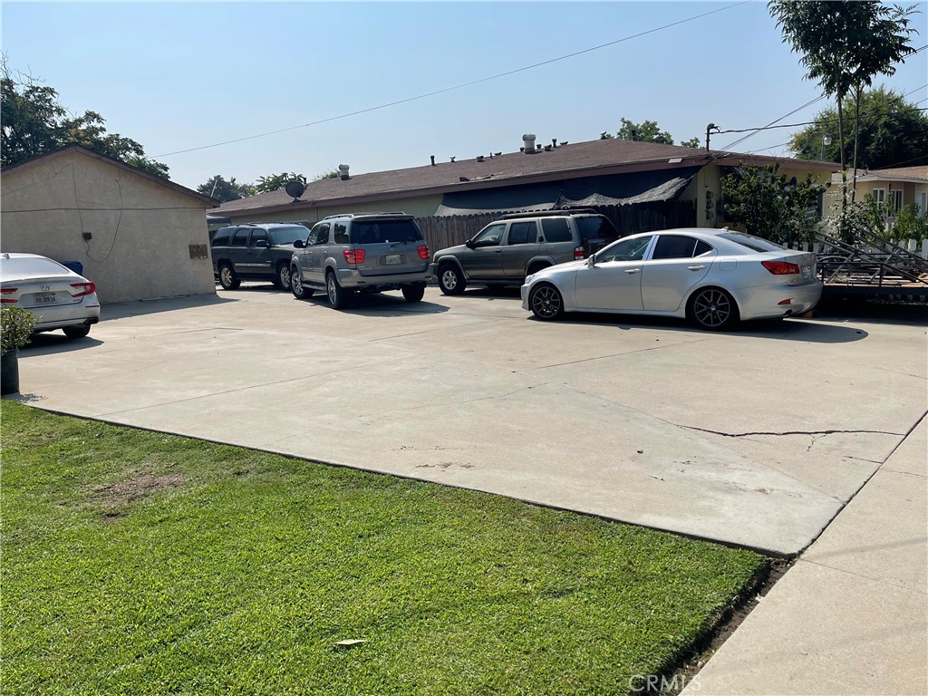 MLS #OC25184094 img 16