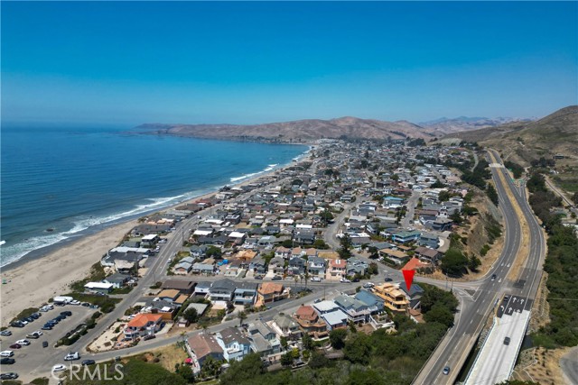 Detail Gallery Image 6 of 39 For 96 24th Street, Cayucos,  CA 93430 - 4 Beds | 2/1 Baths