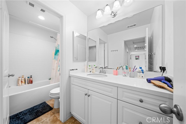 Detail Gallery Image 30 of 42 For 5874 Silver Oaks Dr, Chino,  CA 91710 - 3 Beds | 2/1 Baths