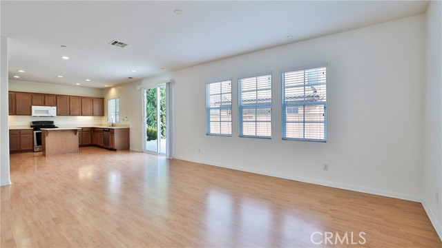 1748 Yvonne Court, Riverside CA: https://media.crmls.org/medias/1a325aa1-7d7f-4701-bded-cb646d8eff99.jpg