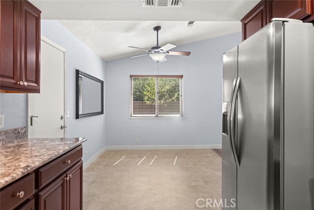 Detail Gallery Image 16 of 31 For 73 Skymountain Cir, Chico,  CA 95928 - 3 Beds | 2 Baths