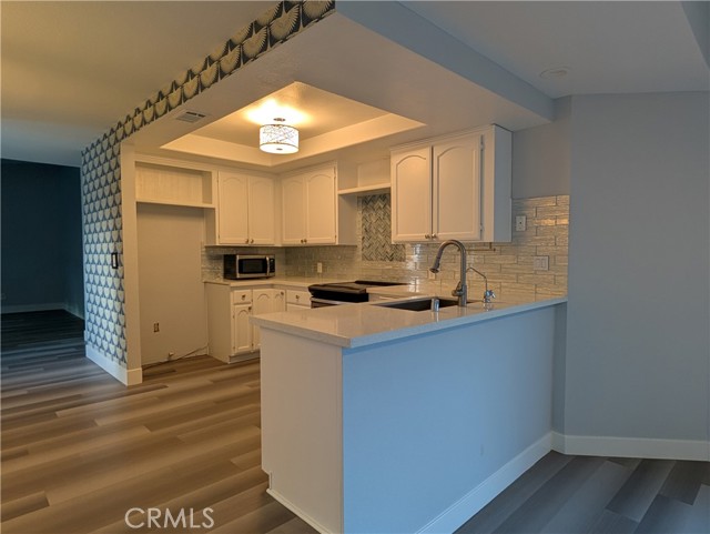 Detail Gallery Image 5 of 30 For 23040 Giant Fir Pl, Canyon Lake,  CA 92587 - 3 Beds | 2 Baths