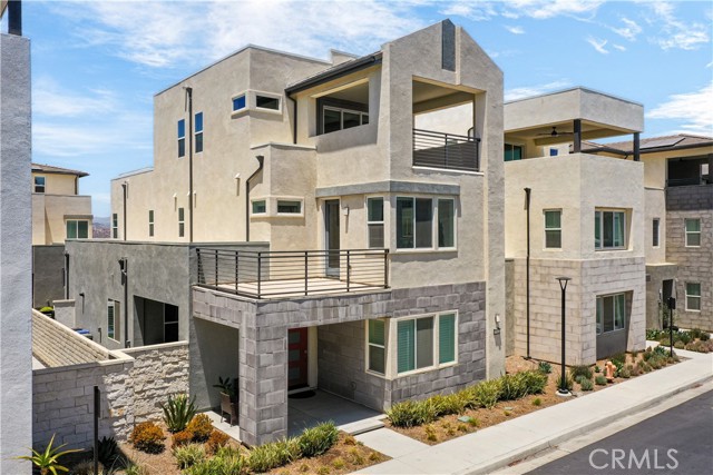 Detail Gallery Image 35 of 38 For 27512 Golden Currant Pl, Valencia,  CA 91381 - 4 Beds | 4 Baths