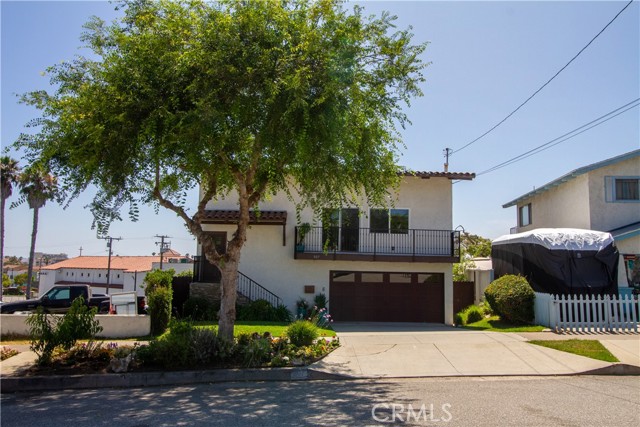 807 El Redondo Avenue, Redondo Beach CA: https://media.crmls.org/medias/1a333049-92a5-433f-8c61-71fb51d7786f.jpg