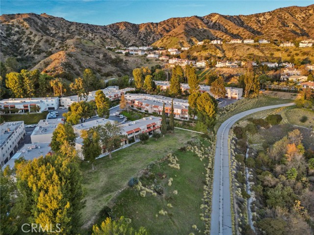 Detail Gallery Image 20 of 50 For 9318 via Ferrara, Sun Valley,  CA 91504 - 2 Beds | 3 Baths