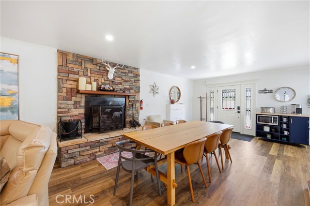528 Brentwood, Lake Arrowhead CA: https://media.crmls.org/medias/1a33e797-930f-434d-b30b-8d1f4fd1f6d9.jpg