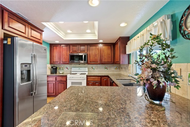 Detail Gallery Image 14 of 40 For 1466 Wigeon Dr, Corona,  CA 92882 - 3 Beds | 2 Baths