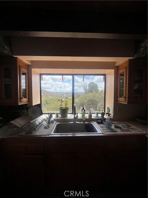 16741 Georgios Way, Ramona CA: https://media.crmls.org/medias/1a356f22-bf53-4983-9023-bb896a1262b5.jpg