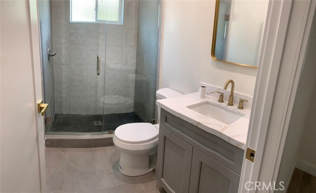 Detail Gallery Image 11 of 15 For 19509 Enadia, Reseda,  CA 91335 - 3 Beds | 2 Baths