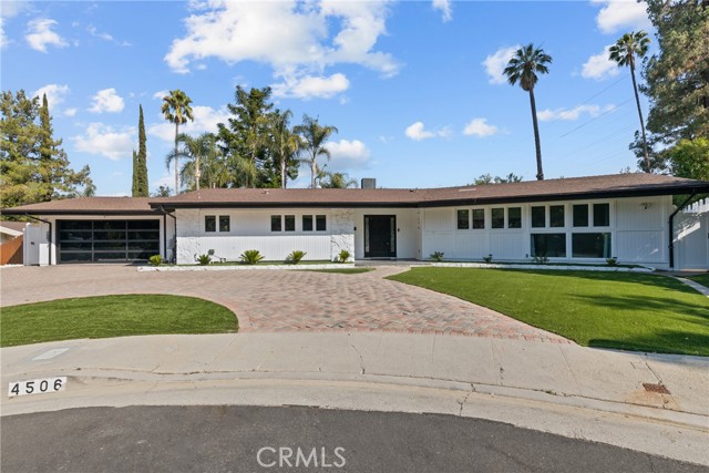 Detail Gallery Image 1 of 28 For 4506 El Abaca Pl, Tarzana,  CA 91356 - 4 Beds | 2/1 Baths
