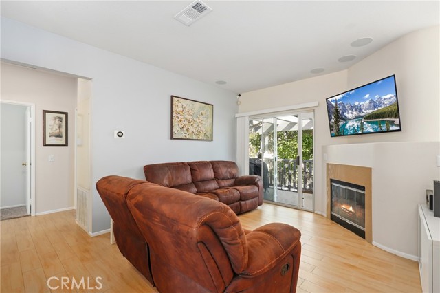 Detail Gallery Image 3 of 25 For 5 Carlsbad, Aliso Viejo,  CA 92656 - 2 Beds | 2 Baths