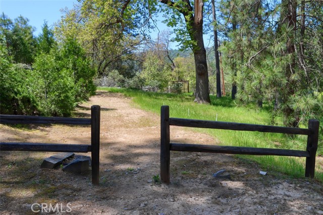 Detail Gallery Image 35 of 42 For 50986 Road 632, Oakhurst,  CA 93644 - 3 Beds | 2 Baths