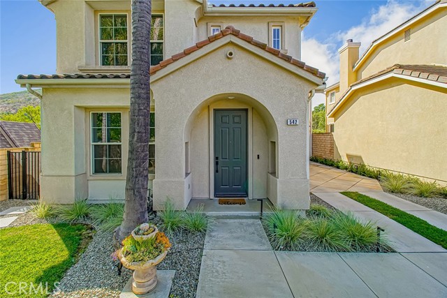 Detail Gallery Image 4 of 58 For 542 Arbor Ct, Simi Valley,  CA 93065 - 4 Beds | 2/1 Baths