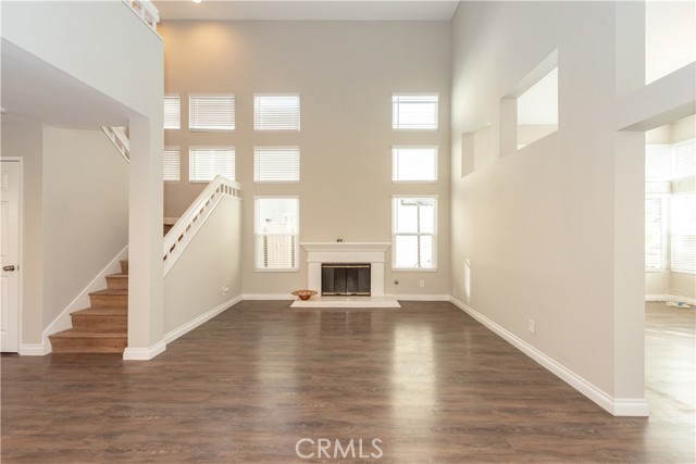 Detail Gallery Image 16 of 30 For 29 Almeria, Irvine,  CA 92614 - 4 Beds | 3 Baths