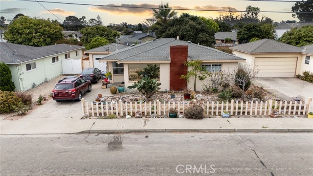 1049 Sunset Drive, Arroyo Grande CA: https://media.crmls.org/medias/1a3776df-7777-469a-a0b1-4f333eb5ac33.jpg