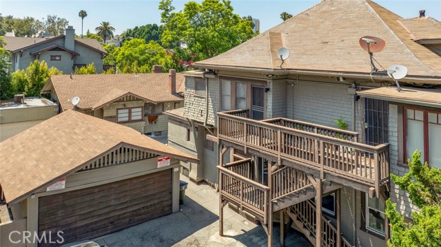 325 S Los Robles Avenue, Pasadena CA: https://media.crmls.org/medias/1a37ec97-7dfd-464e-a16b-f1f4f3cd5fbf.jpg