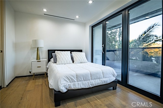 Detail Gallery Image 15 of 42 For 8144 Gould Ave, Los Angeles,  CA 90046 - 4 Beds | 5 Baths