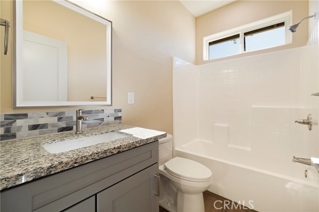 1796 Forest Glen Road, Paradise CA: https://media.crmls.org/medias/1a399e81-0d4a-4de8-91bb-ebe750d6aa1f.jpg