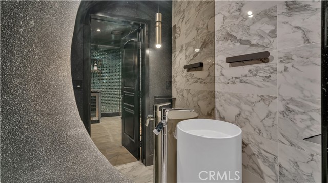 1812 Linda Vista Avenue, Pasadena CA: https://media.crmls.org/medias/1a39a84b-550a-4dd9-8d50-424771533258.jpg