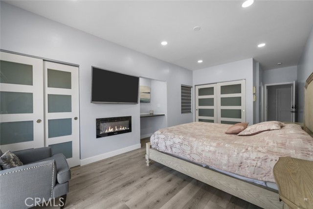 1727 N Kenmore Avenue, Los Angeles CA: https://media.crmls.org/medias/1a3acdcd-d11c-44e5-ace8-873a8e082e34.jpg