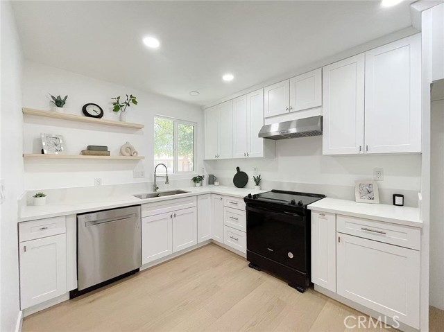 602 Courtland Drive, San Bernardino CA: https://media.crmls.org/medias/1a3b2518-bff3-4c99-ad24-3da4dfff02b2.jpg