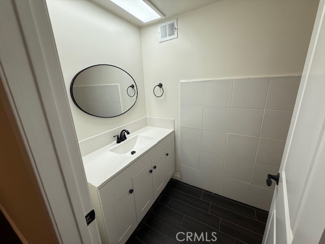 Detail Gallery Image 15 of 21 For 434 S Canon Dr #202,  Beverly Hills,  CA 90212 - 1 Beds | 2 Baths