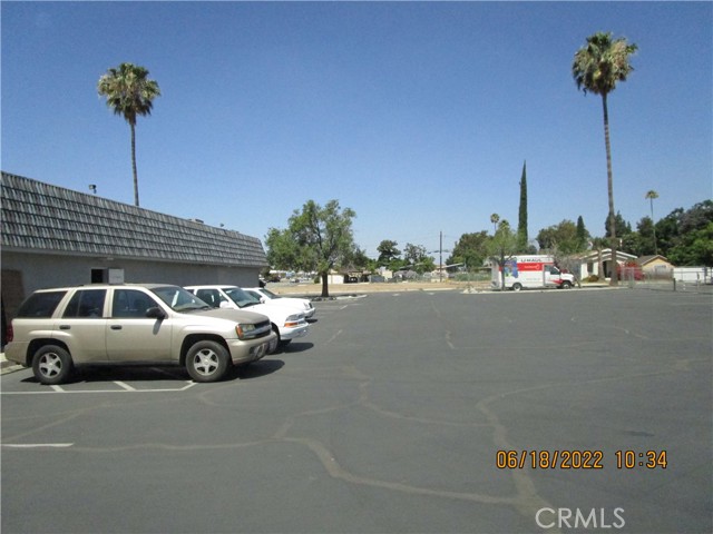 146 W Rialto Avenue, Rialto, California 92372, ,Commercial Lease,For Rent,146 W Rialto Avenue,CRIV23050151