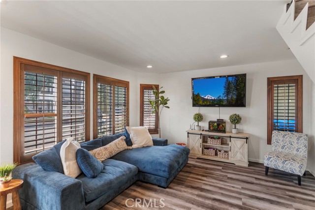 8129 Rancho Poderoso Road, Paramount CA: https://media.crmls.org/medias/1a3bae35-bce2-4d08-bf75-4171a5c44853.jpg