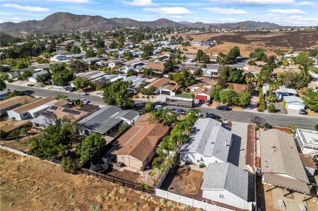 Detail Gallery Image 37 of 45 For 24847 Split Rail Rd, Wildomar,  CA 92595 - 3 Beds | 2 Baths