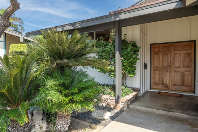 Detail Gallery Image 2 of 35 For 14708 Van Buren Ave, Gardena,  CA 90247 - 4 Beds | 3 Baths