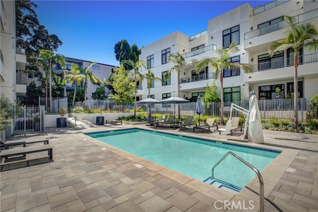 399 E Del Mar Boulevard, Pasadena CA: https://media.crmls.org/medias/1a3cc3c6-a5b4-41f6-b53f-76bfcaee73eb.jpg