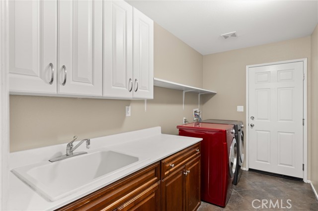 Detail Gallery Image 31 of 56 For 32487 Meadow Glen Ct, Wildomar,  CA 92595 - 7 Beds | 5 Baths