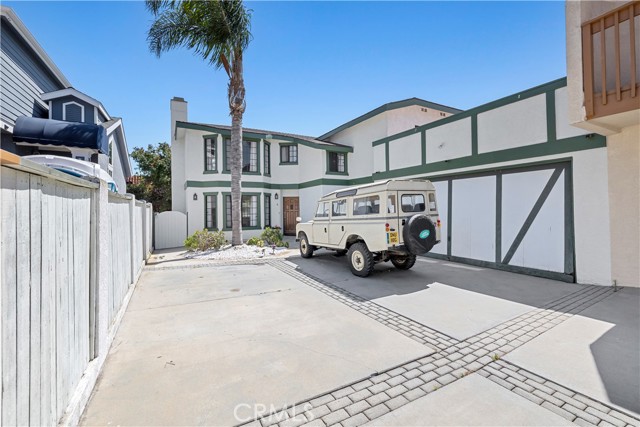 2214 Marshallfield Lane, Redondo Beach, California 90278, 3 Bedrooms Bedrooms, ,3 BathroomsBathrooms,Residential,Sold,Marshallfield,SB22173166