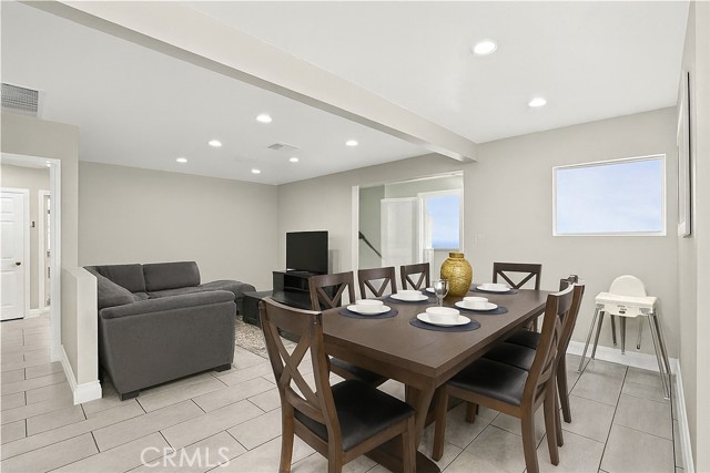 Detail Gallery Image 3 of 27 For 11531 West St, Garden Grove,  CA 92840 - 5 Beds | 4 Baths