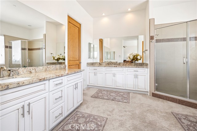 556 Via Pueblo, Riverside CA: https://media.crmls.org/medias/1a3e80c5-af5a-400b-a1fb-15faa20c9c24.jpg