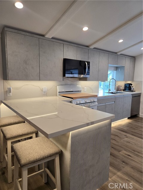 Front Image Thumbnail for CRSR26090370