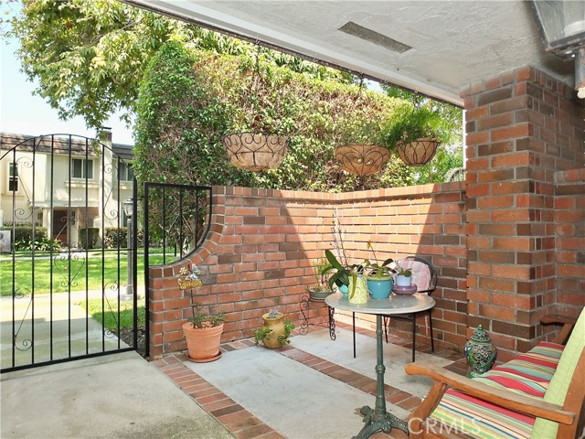 Image 3 for 5285 Charing Cross Rd, Westminster, CA 92683