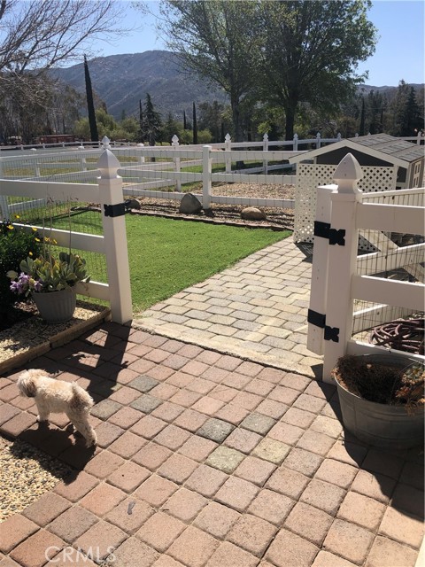 42850 Hill Top Drive, Banning CA: https://media.crmls.org/medias/1a40ece1-ba3f-47b1-a2b2-2f2a5e5afcee.jpg