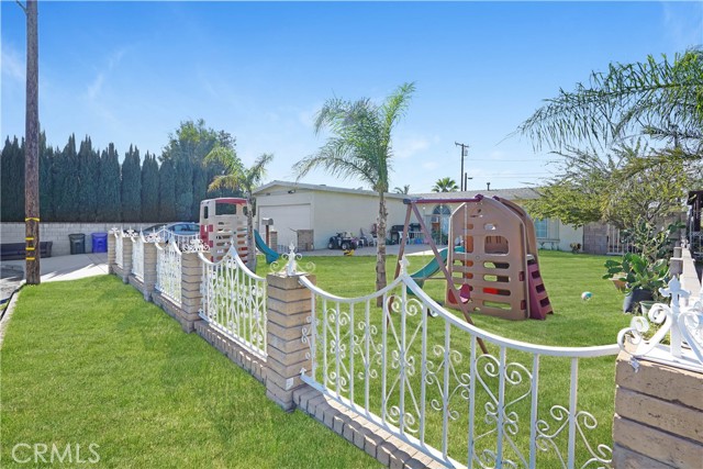 8794 Kempster Ave, Fontana, CA 92335