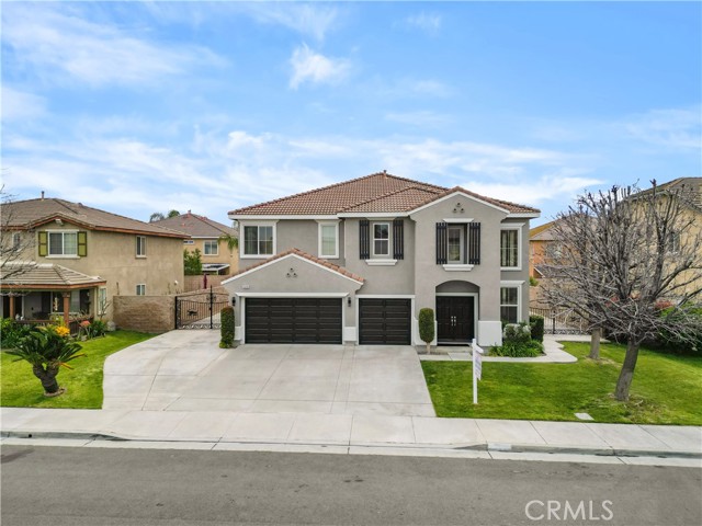 Detail Gallery Image 1 of 18 For 6696 Wells Springs St, Jurupa Valley,  CA 91752 - 5 Beds | 3/1 Baths