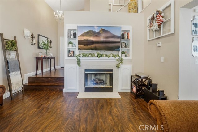 Detail Gallery Image 12 of 37 For 818 Limelite Way, Corona,  CA 92878 - 3 Beds | 2/1 Baths