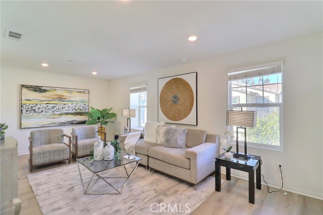 Detail Gallery Image 19 of 33 For 2076 E Sentinel Privado, Ontario,  CA 91764 - 4 Beds | 3 Baths