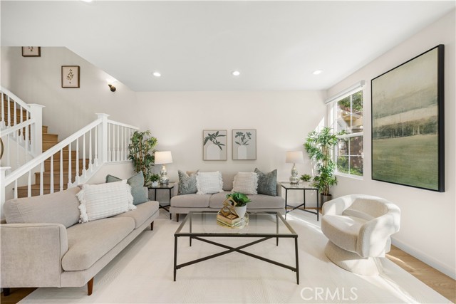 Detail Gallery Image 3 of 29 For 1906 Timberwood, Irvine,  CA 92620 - 2 Beds | 2/1 Baths